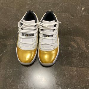 Air Jordan 11 Low Retro